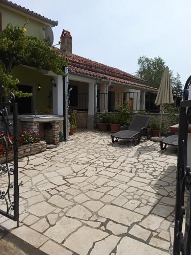 House Belavici in Manjadvorci