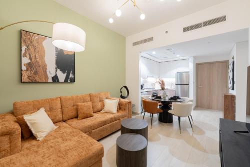Meydan - Modern Family - 2BR Apartment - Azizi Riviera, Dubaï