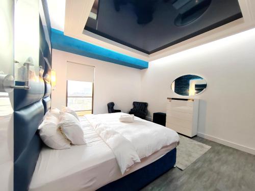 Elan Rimal Suites JBR Beach Sea View - image 12