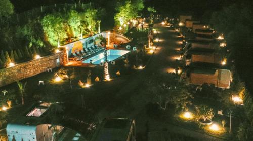 . Güneş' te Karavan Otel