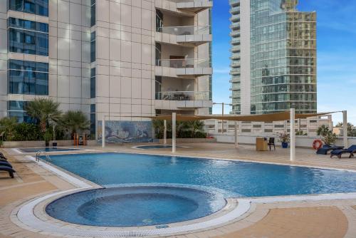 VayK - Modern 4BR in Dubai Marina with Sea View - image 12