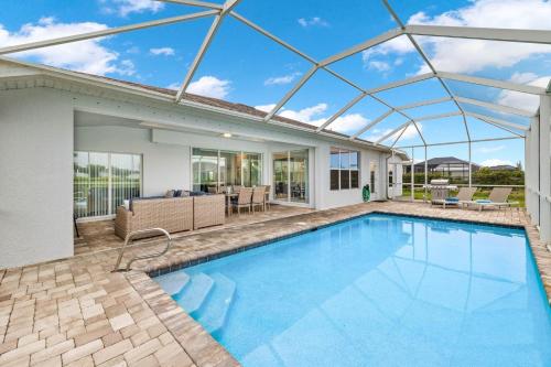 Villa Rosa by Roelens Vacations – Cape Coral