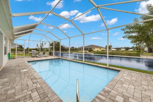 Villa Rosa by Roelens Vacations – Cape Coral