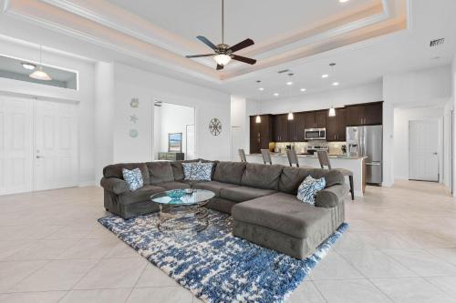 Villa Rosa by Roelens Vacations – Cape Coral