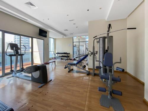 VayK - Modern and Central 1BR in the Marina - image 5
