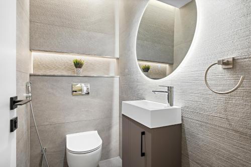 VayK - Renovated 1BR in Dubai Marina - image 2