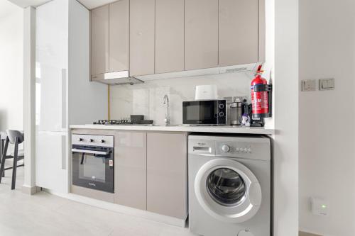 VayK - Modern Studio in Prime Meydan Area - image 2