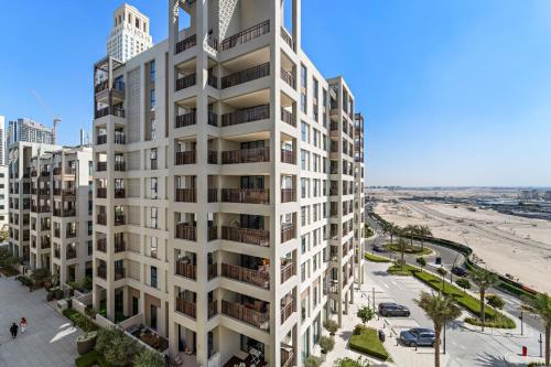 VayK - Modern 1BR Getaway in Creek Harbour - image 11