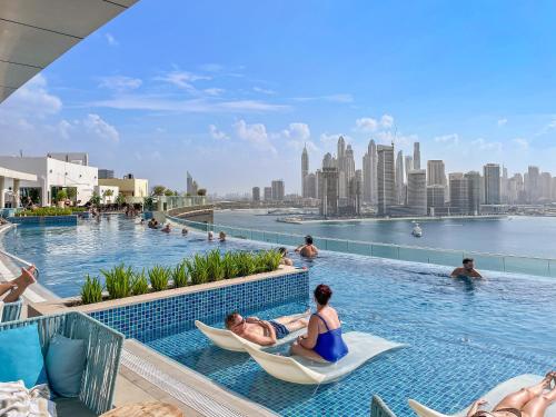 VayK - Modern 1BR on Palm Jumeirah - image 3