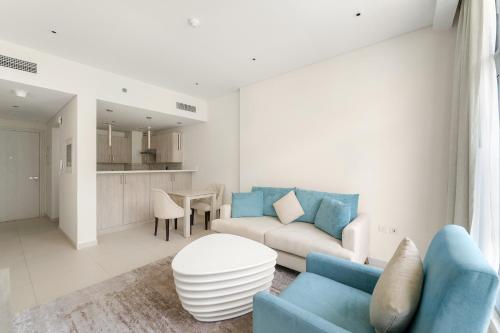 VayK - Modern 1BR on Palm Jumeirah - image 13