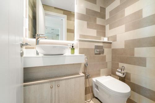 VayK - Modern 1BR on Palm Jumeirah - image 5