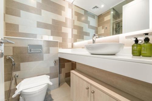 VayK - Modern 1BR on Palm Jumeirah - image 7