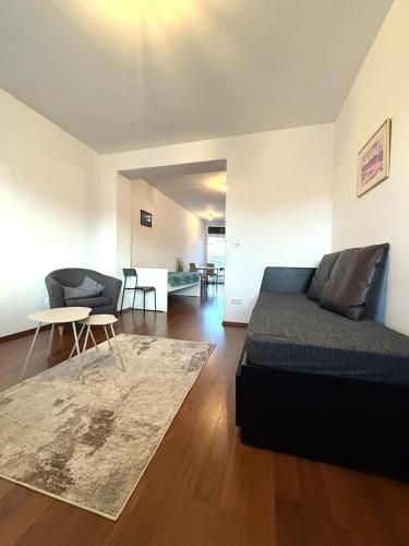 Kukucinova Apartment - image 8