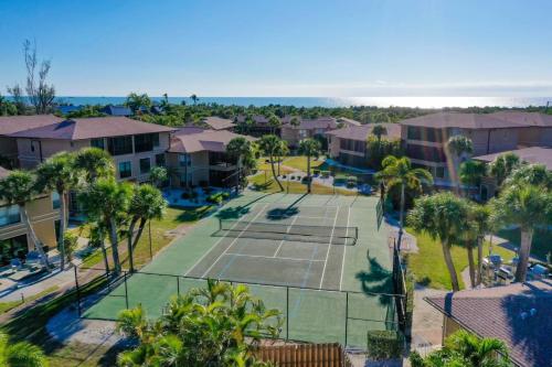 Ground Floor Luxury - Your choice of 2 Bikes or Kayak Rental - Steps to Beach! - image 5