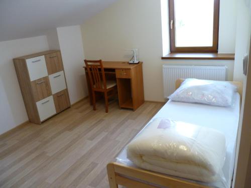 1 double bed, 2 twin beds, 1 sofa bed
