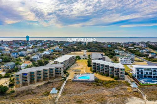 C323C - Betty`s Oceanside - image 4
