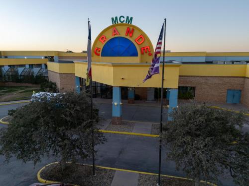 MCM Grande FunDome Odessa
