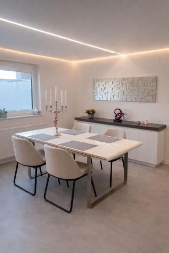 Modernes ruhiges Appartement mitten in Bad Rappenau in 巴特拉珀瑙