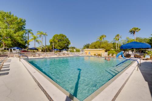 Resort Pool & Sports Courts! Port Charlotte Home - North Port, FL