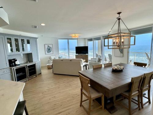 Beachfront Penthouse w Gulf & Bay Views – khách sạn tại Gulf Highlands