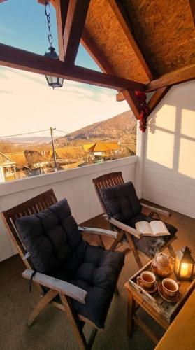 Balkons/terase, Casa de sub Brazi Relaxare la munte cu Ciubar in Fântânele (Sibiu)