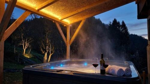 Spa, Casa de sub Brazi Relaxare la munte cu Ciubar in Fântânele (Sibiu)
