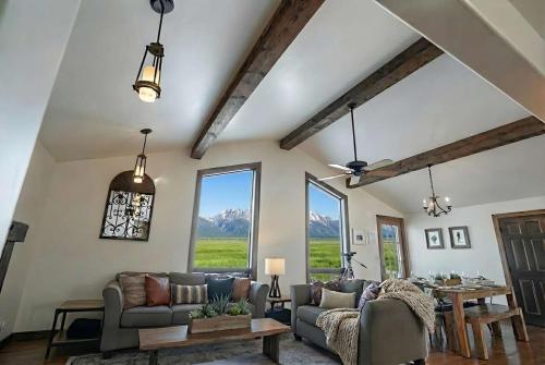 Grand View - Targhee Ski Resort, Jackson, Hot Tub in Tetonia, USA
