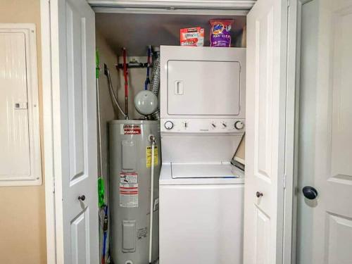 Cozy 1Bdrm•Self Check-in•Downtown - image 12
