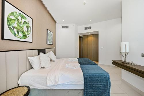 Luxury 2BDR In Burj Khalifa View Business Bay - image 4
