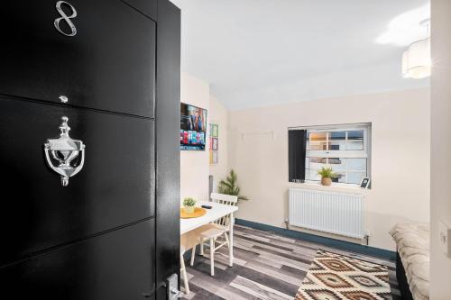 Cosy 1-Bed Apt - Prime Bham Location, Free Parking in Edgbaston