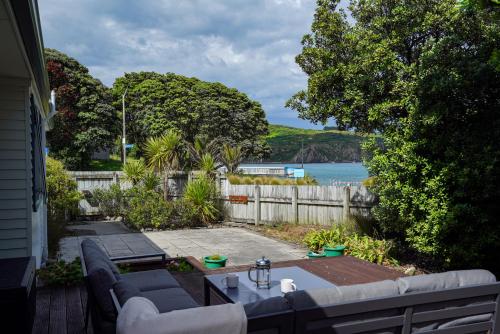 Sunset Shores at Titahi Bay by Aotearoa Escapes – khách sạn tại Porirua