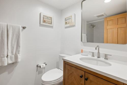 Chateau Eau Claire Unit 18 - image 14