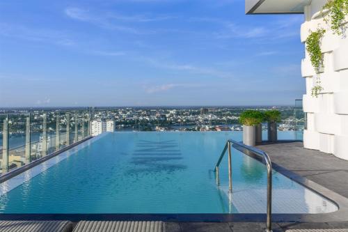 Uima-allas, Wink Can Tho Centre, Unscripted by Hyatt- 24 hours stay in Cần Thơ