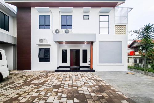 Patra Guesthouse Syariah Salatiga RedPartner in Salatiga