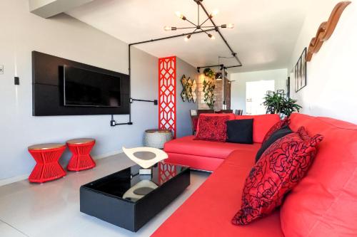 3 bedrooms, 5 beds