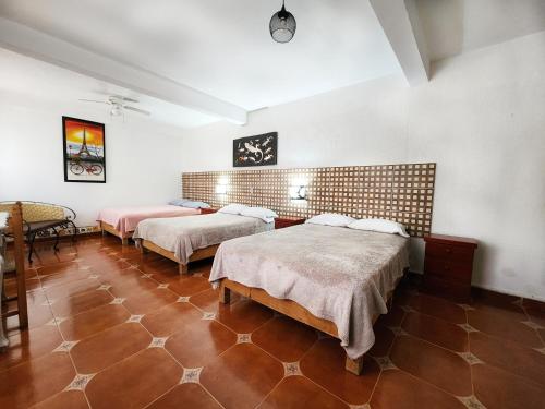 3 double beds