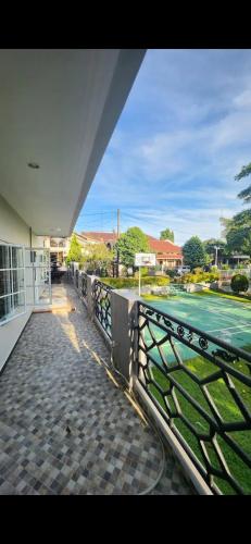 Home trevel suga in Kemang