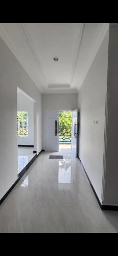 Home trevel suga in Kemang