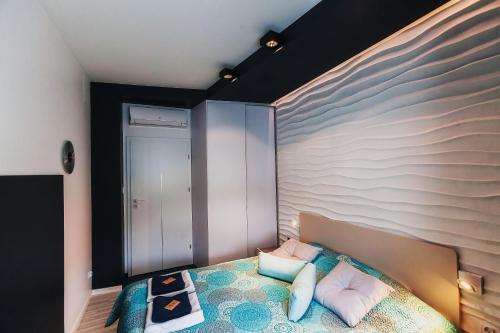 Apartment with Balcony image 9