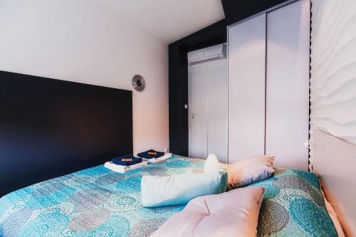 Apartment with Balcony image 10