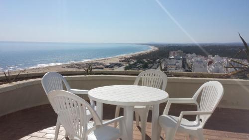 Apartamentos Guadiana, Monte Gordo – Updated 2023 Prices