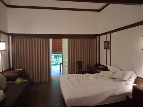 Home trevel suga in Kemang