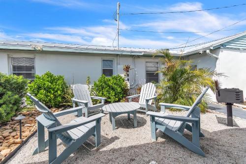 The Bungalows - image 10
