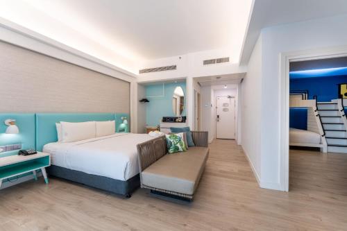 room detail thumbnail 1