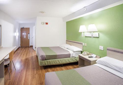 Motel 6 Binghamton, NY in Johnson City