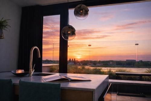 Kaai11 - Riverview Lofts & Suites, Antwerpia