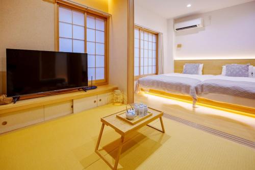 M302 Hibiya Line Sannotsu Station 5 min by foot! First line direct to Ueno, Akihabara, Tsukiji Market, Ginza!Close to Asakusa Temple!!