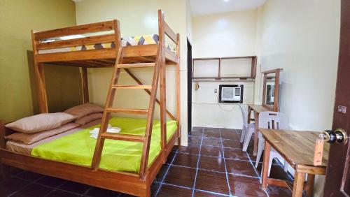 YOLINDA's TOURIST INN in Palawan