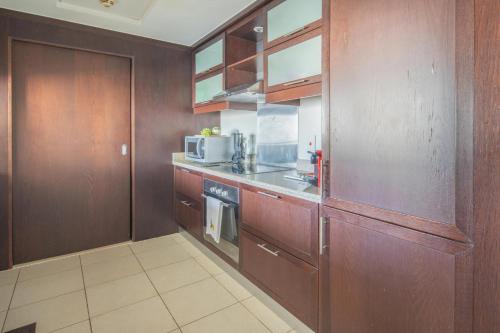 Frank Porter - The Residences Tower 8, Dubaj
