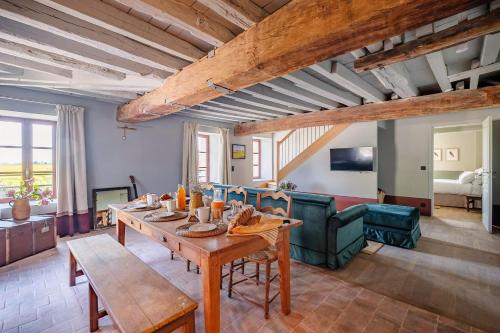 Le Domaine de Richebourg - Pierres d'Histoire in Удан